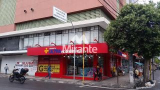 Prédio / Edifício Inteiro Comercial Para Alugar no bairro Centro em Feira De Santana