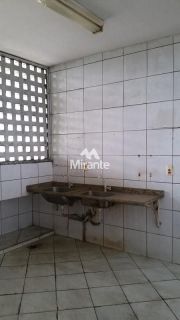 Prédio / Edifício Inteiro Comercial Para Alugar no bairro Centro em Feira De Santana