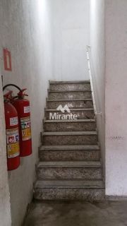 Prédio / Edifício Inteiro Comercial Para Alugar no bairro Centro em Feira De Santana