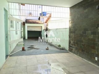 Casa Para Vender com 7 quartos sendo 3 suítes no bairro Coronel José Pinto em Feira De Santana