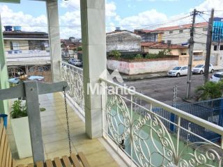 Casa Para Vender com 7 quartos sendo 3 suítes no bairro Coronel José Pinto em Feira De Santana