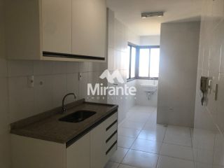 Apartamento Para Alugar com 3 quartos sendo 3 suítes no bairro Santa Mônica em Feira De Santana