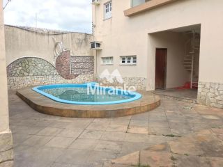 Casa Para Vender com 6 quartos sendo 4 suítes no bairro Jardim Cruzeiro em Feira De Santana