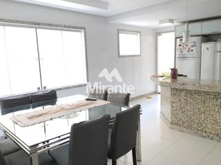 Casa Para Vender com 6 quartos sendo 4 suítes no bairro Jardim Cruzeiro em Feira De Santana