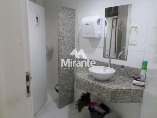 Prédio / Edifício Inteiro Comercial Para Alugar no bairro Capuchinhos em Feira De Santana