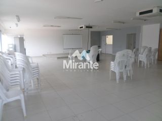 Prédio / Edifício Inteiro Comercial Para Alugar no bairro Capuchinhos em Feira De Santana
