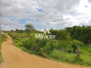 Lote / Terreno de Bairro Para Vender no bairro Mangabeira em Feira De Santana