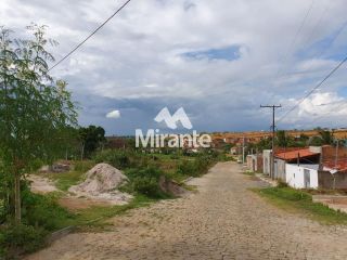 Lote / Terreno de Bairro Para Vender no bairro Mangabeira em Feira De Santana