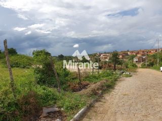 Lote / Terreno de Bairro Para Vender no bairro Mangabeira em Feira De Santana