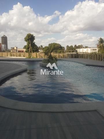 Apartamento Para Vender com 3 quartos sendo 3 suítes no bairro Santa Mônica em Feira De Santana