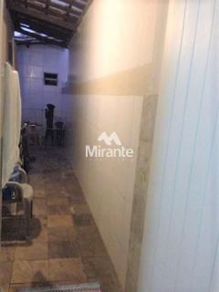 Casa de Condomínio Para Vender com 4 quartos sendo 3 suítes no bairro Tomba em Feira De Santana