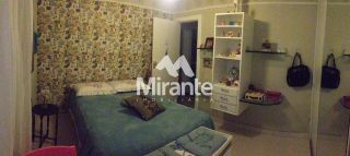 Casa de Condomínio Para Vender com 4 quartos sendo 3 suítes no bairro Tomba em Feira De Santana
