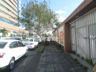 Casa Para Alugar com 3 quartos sendo 1 suítes no bairro Santa Mônica em Feira De Santana