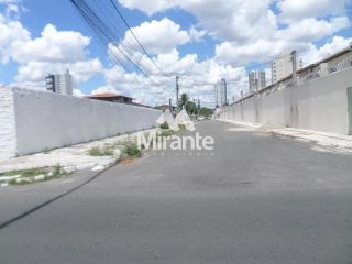 Lote / Terreno de Bairro Para Alugar no bairro Santa Mônica em Feira De Santana