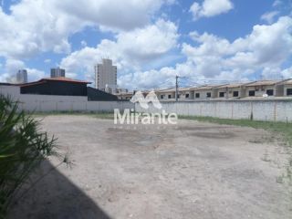 Lote / Terreno de Bairro Para Alugar no bairro Santa Mônica em Feira De Santana