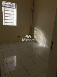 Casa Para Vender no bairro Centro em Feira De Santana