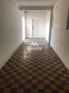 Casa Para Vender no bairro Centro em Feira De Santana