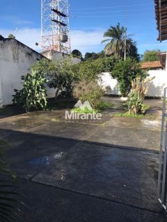 Casa Para Vender no bairro Centro em Feira De Santana
