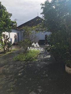Casa Para Vender no bairro Centro em Feira De Santana