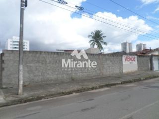 Lote / Terreno de Bairro Para Vender no bairro Santa Mônica em Feira De Santana