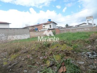 Lote / Terreno de Bairro Para Vender no bairro Santa Mônica em Feira De Santana