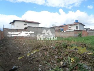 Lote / Terreno de Bairro Para Vender no bairro Santa Mônica em Feira De Santana