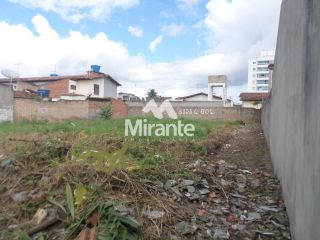 Lote / Terreno de Bairro Para Vender no bairro Santa Mônica em Feira De Santana