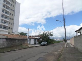 Lote / Terreno de Bairro Para Vender no bairro Santa Mônica em Feira De Santana