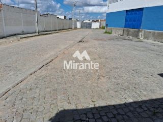 Galpão / Depósito / Armazém Para Alugar no bairro Baraúna em Feira De Santana