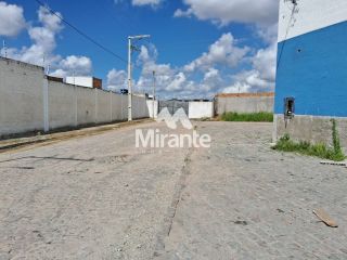 Galpão / Depósito / Armazém Para Alugar no bairro Baraúna em Feira De Santana