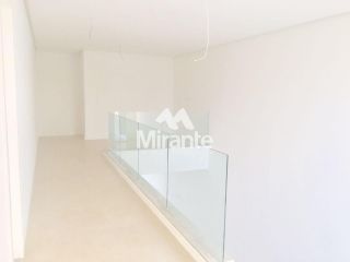 Casa de Condomínio Para Vender com 3 quartos sendo 3 suítes no bairro Cidade Nova em Feira De Santana