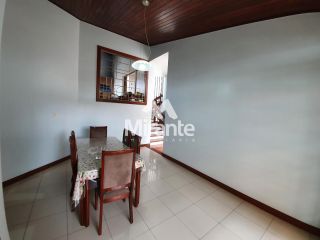 Casa Para Alugar com 3 quartos sendo 1 suítes no bairro Santa Mônica em Feira De Santana