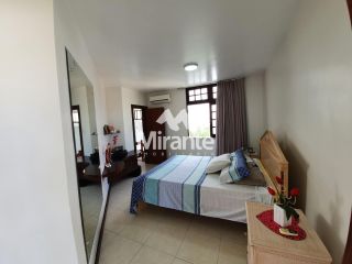 Casa Para Alugar com 3 quartos sendo 1 suítes no bairro Santa Mônica em Feira De Santana