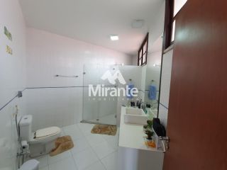 Casa Para Alugar com 3 quartos sendo 1 suítes no bairro Santa Mônica em Feira De Santana