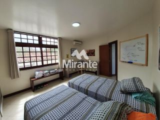 Casa Para Alugar com 3 quartos sendo 1 suítes no bairro Santa Mônica em Feira De Santana