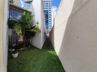Casa com 3 dormitórios para alugar, 267 m² por R$ 10.108,11/mês - Santa Mônica - Feira de Santana/BA