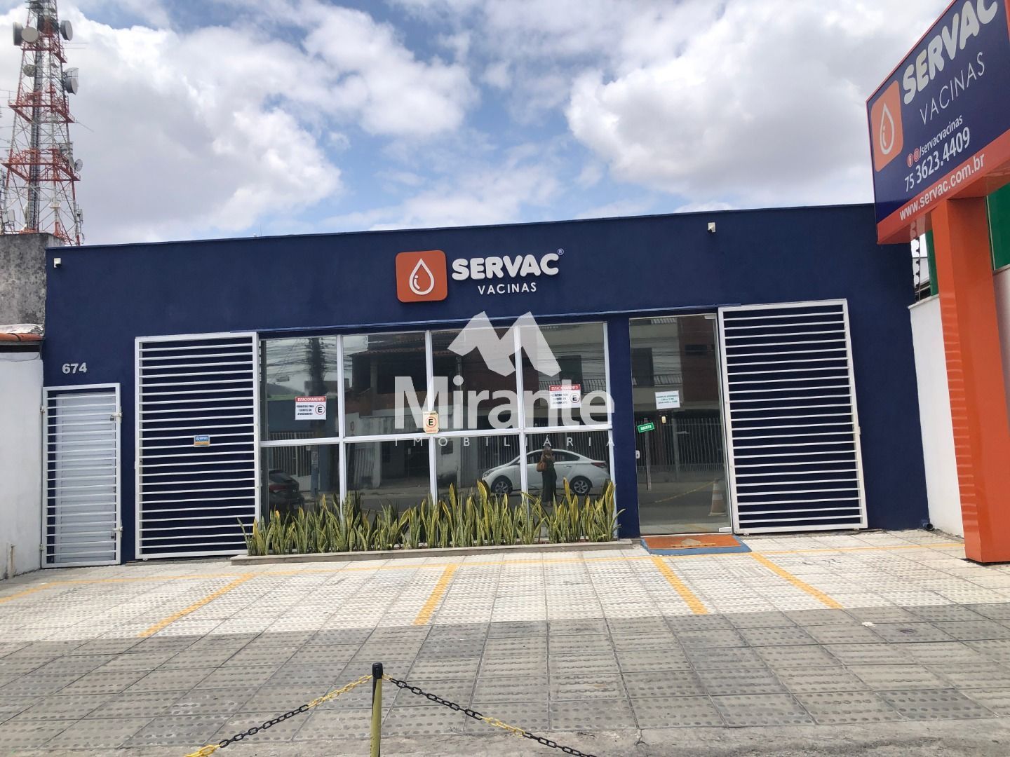 Casa Para Vender com 3 quartos sendo 1 suítes no bairro Ponto Central em Feira De Santana