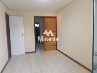 Casa de Condomínio Para Vender com 3 quartos sendo 1 suítes no bairro Capuchinhos em Feira De Santana