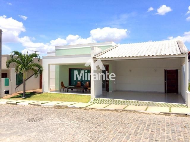 Casa de Condomínio Para Vender com 3 quartos sendo 3 suítes no bairro Pedra do Descanso em Feira De Santana