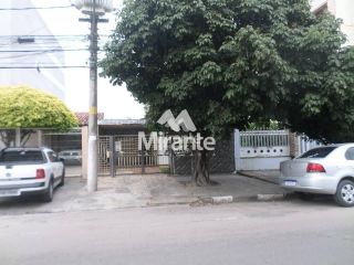 Casa Para Alugar com 3 quartos no bairro Ponto Central em Feira De Santana