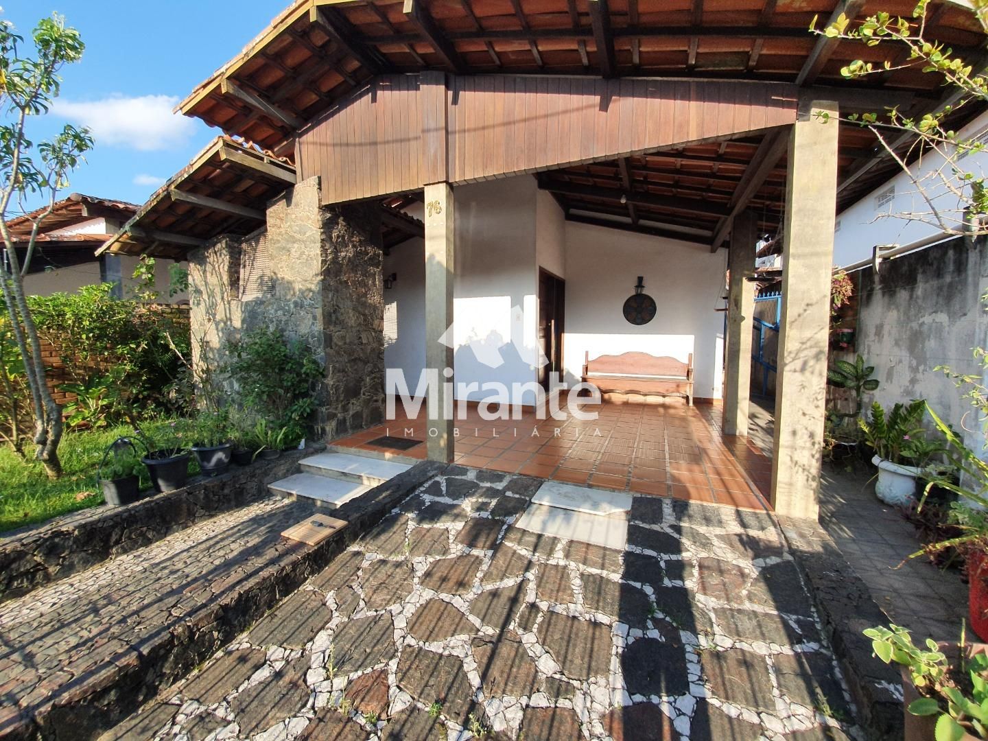 Casa Para Vender com 3 quartos no bairro São João em Feira De Santana