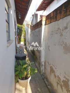 Casa Para Vender com 3 quartos no bairro São João em Feira De Santana