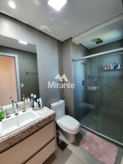 Apartamento Para Vender com 4 quartos sendo 4 suítes no bairro Santa Mônica em Feira De Santana