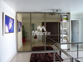 Casa de Condomínio Para Vender com 4 quartos sendo 1 suítes no bairro Sim em Feira De Santana
