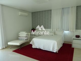Casa de Condomínio Para Vender com 4 quartos sendo 1 suítes no bairro Sim em Feira De Santana