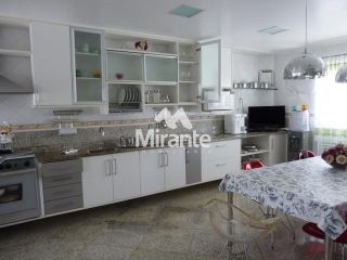 Casa de Condomínio Para Vender com 4 quartos sendo 1 suítes no bairro Sim em Feira De Santana