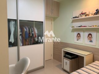 Casa de Condomínio Para Vender com 3 quartos sendo 3 suítes no bairro Brasília em Feira De Santana
