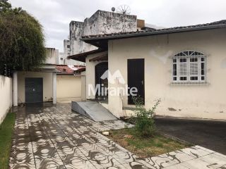 Casa Para Vender no bairro Ponto Central em Feira De Santana