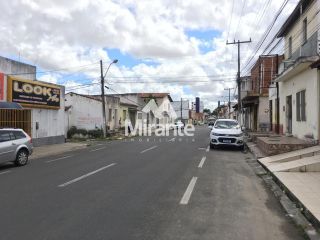 Casa Para Alugar no bairro Centro em Feira De Santana