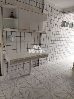 Apartamento Para Vender com 3 quartos sendo 3 suítes no bairro Santa Mônica em Feira De Santana